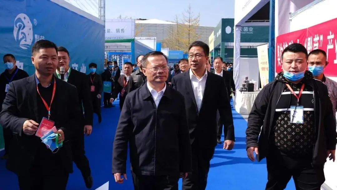 圖片關鍵詞 https://mmbiz.qpic.cn/mmbiz_jpg/tViaTicjwibVZmgEXXCALToc7mAB2rFo1LnecKl8trZzDLaud6X7WJFgMNOP6sqavhhfqGtibZYcjgHoKQ2VUzoR4A/640?wx_fmt=jpeg